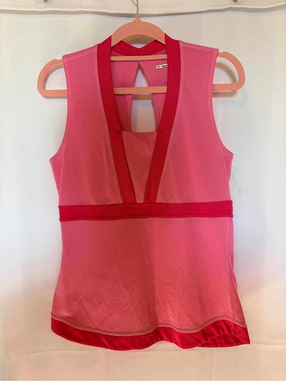 Lululemon Pink V-Neck Mesh Tank Wet/Dry